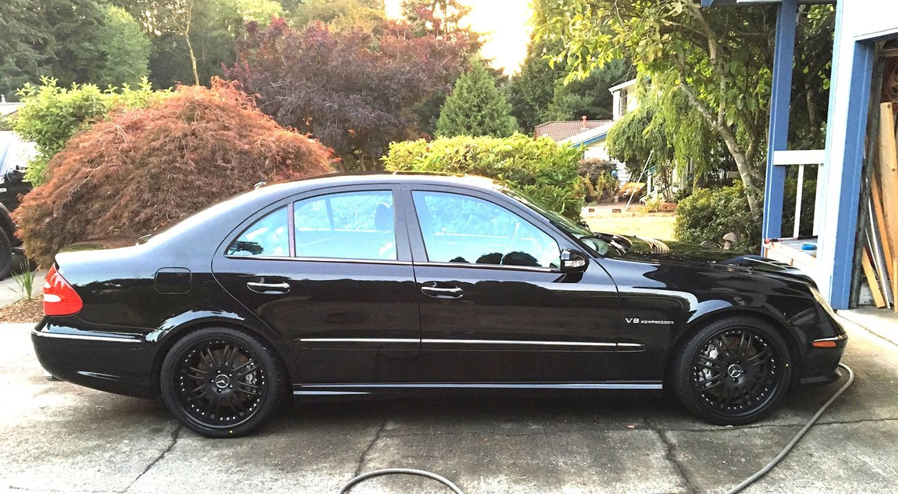AI-generated view of a 2004 Mercedes-Benz E55 AMG Sedan with Zone 8 Three-Piece Forged wheels