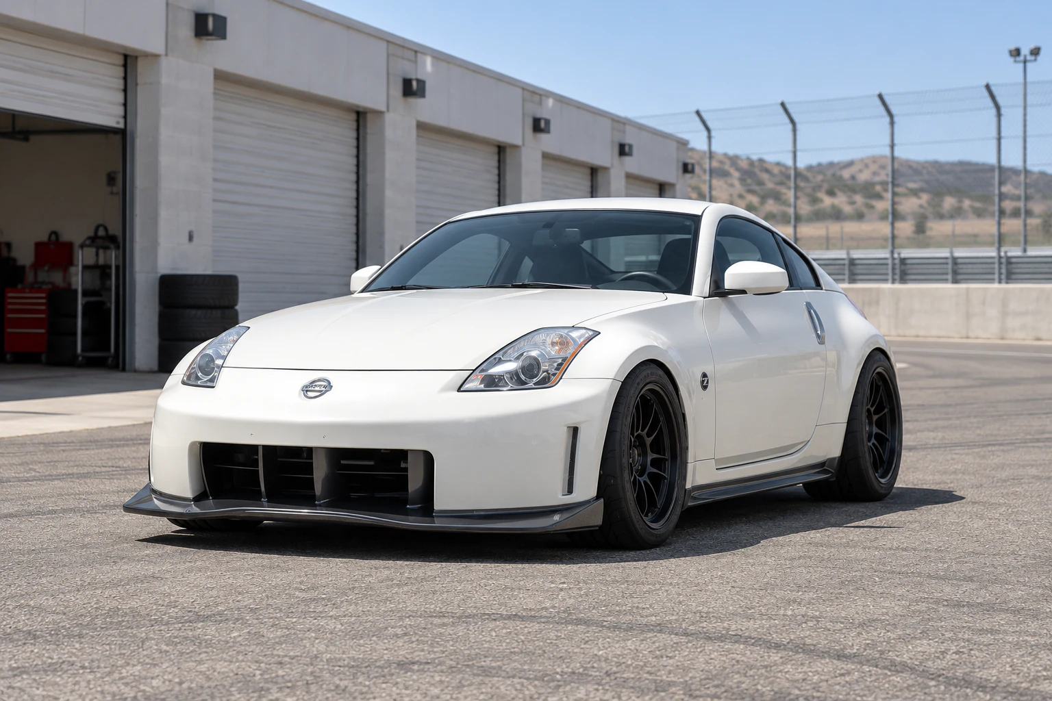 AI-generated view of a 2003 Nissan 350Z Track with Enkei RPF1 wheels
