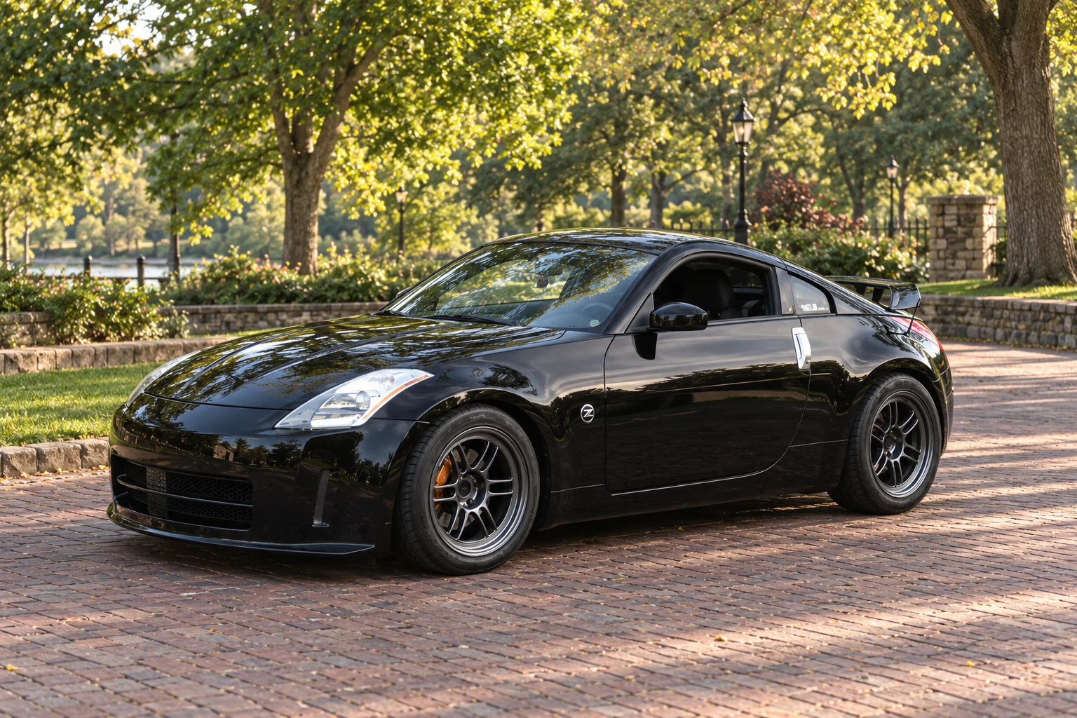 AI-generated view of a 2005 Nissan 350Z Enthusiast with Enkei RPF1 wheels