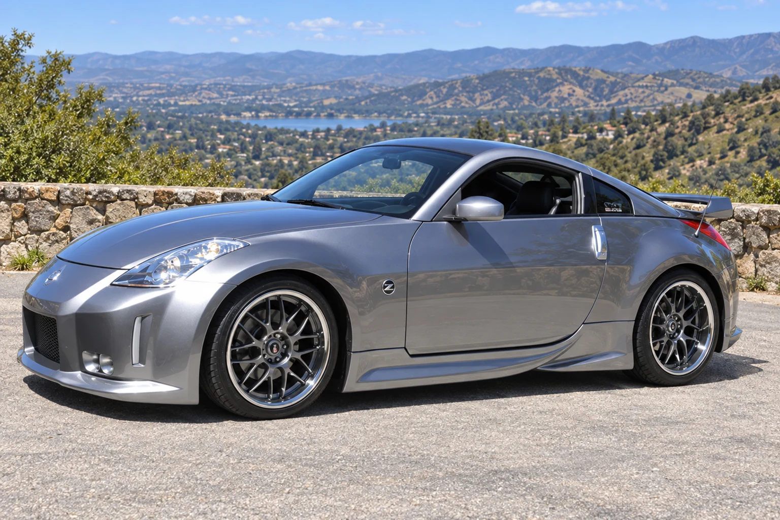 AI-generated view of a 2006 Nissan 350Z Enthusiast with Sportmax 006 wheels