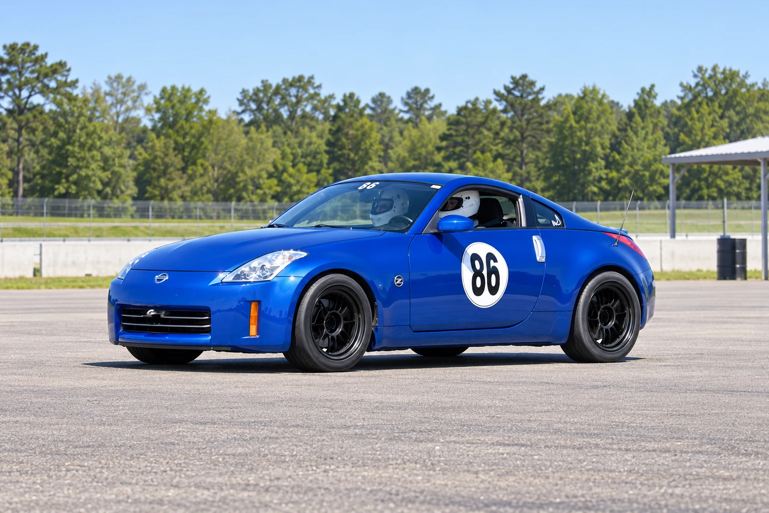 AI-generated view of a 2007 Nissan 350Z Enthusiast with Enkei RPF1 wheels