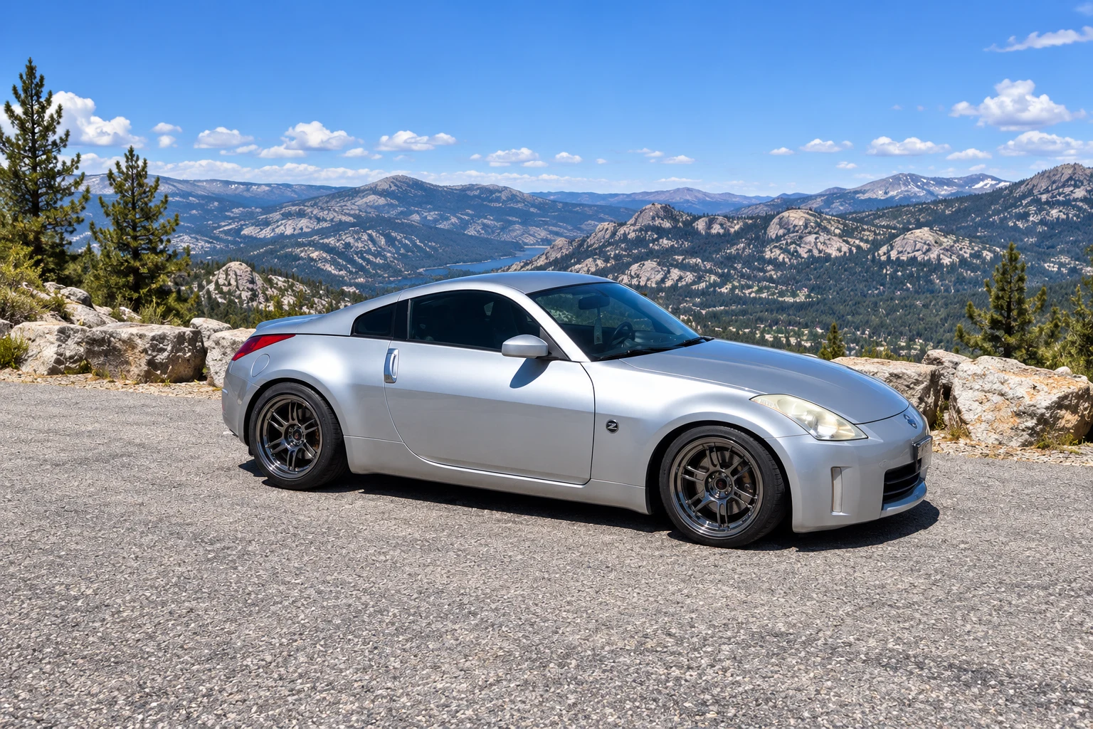 AI-generated view of a 2007 Nissan 350Z Grand Touring with Enkei RPF1 wheels