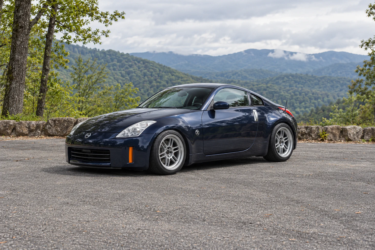 AI-generated view of a 2008 Nissan 350Z Base with Enkei RPF1 wheels